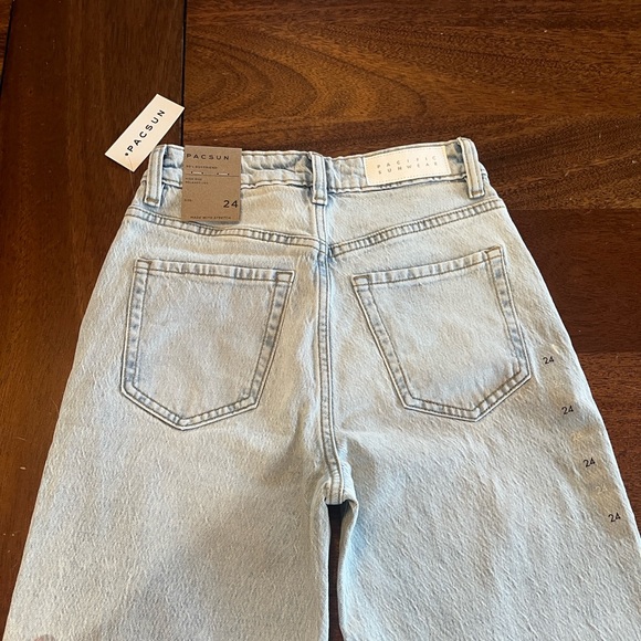 PACSUN 90’s Boyfriend Jeans - Picture 3 of 4